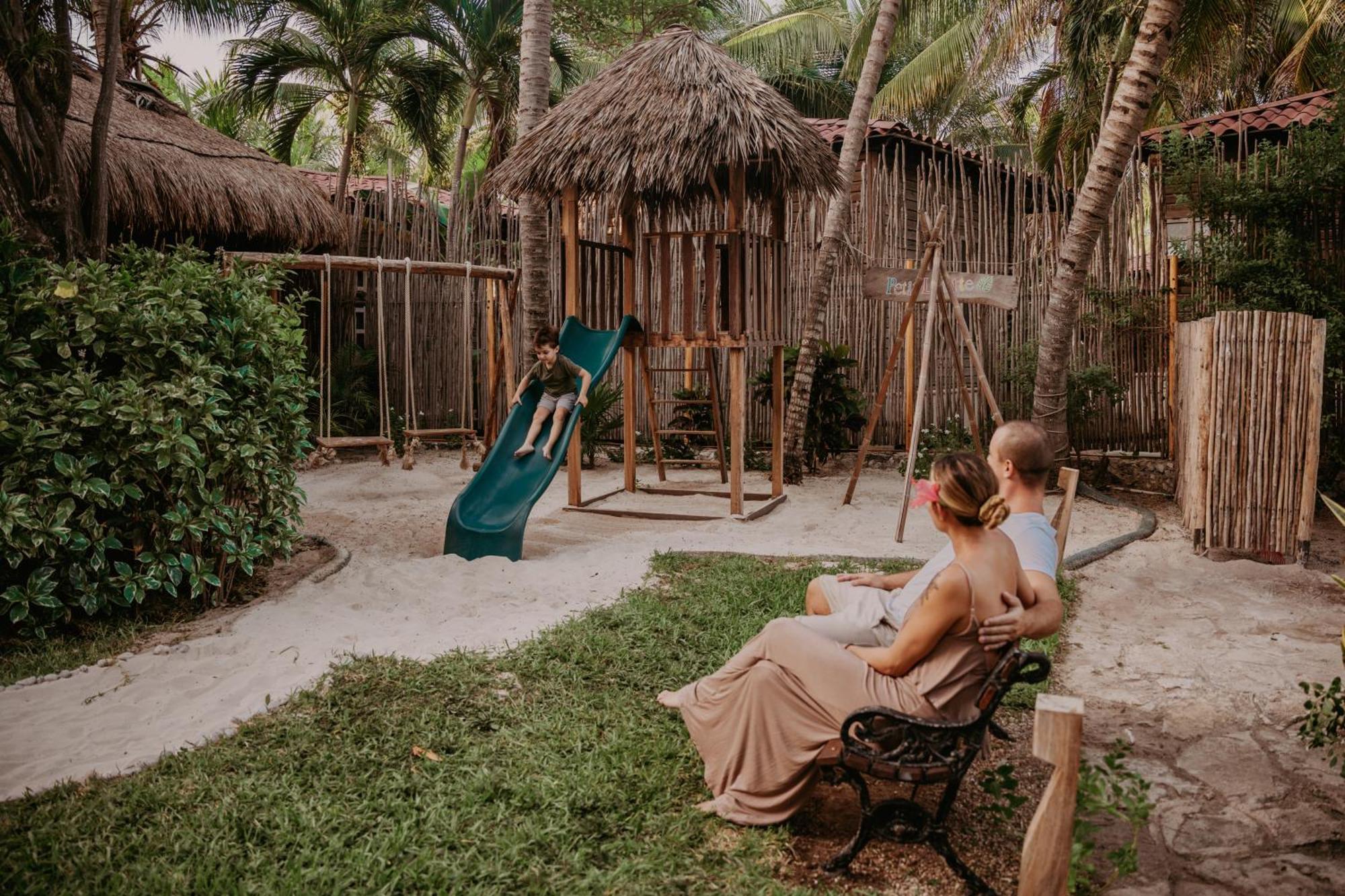 Petit Lafitte Beach Front Hotel & Bungalows Playa del Carmen Exterior photo